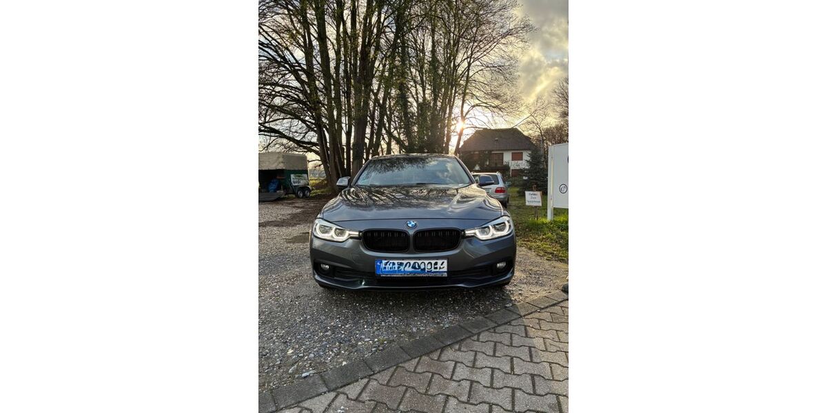 BMW 320 236.000 km 10.500 &euro; Duisburg 47178