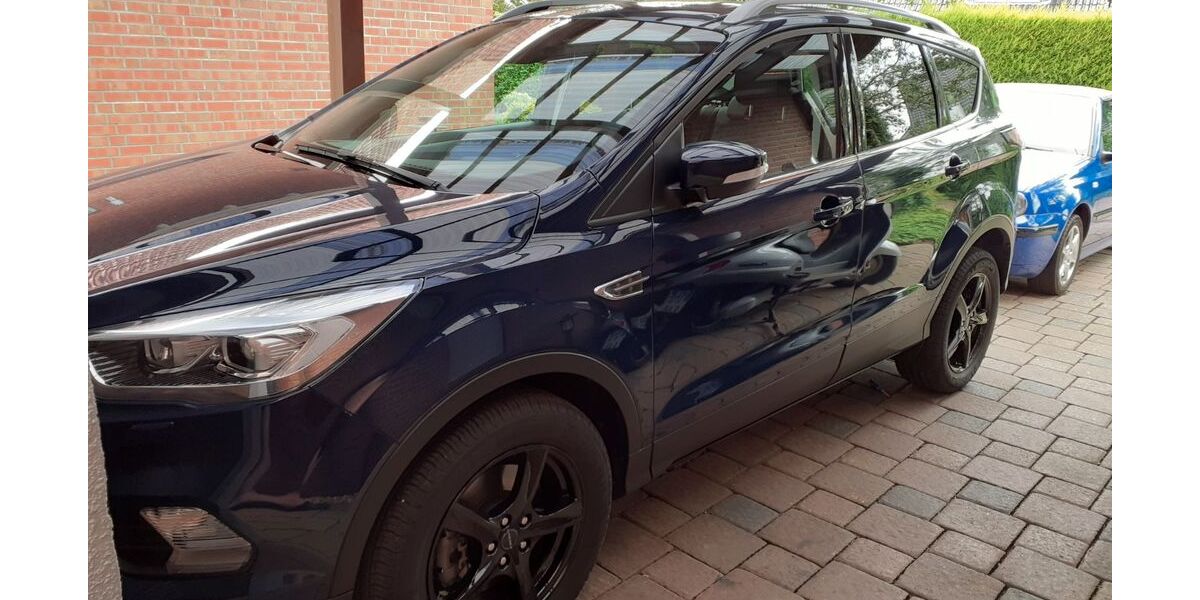 Ford Kuga 58.888 km 21.444 &euro; Geldern 47608