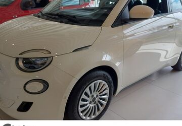 Fiat 500 4.421 km 23.990 &euro; Wesel 46485