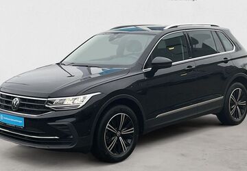 VW Tiguan 38.483 km 28.880 &euro; Wesel 46483