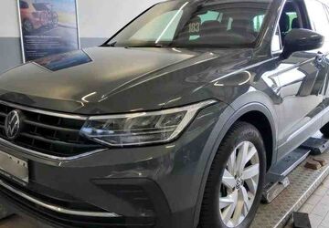 VW Tiguan 48.865 km 26.880 &euro; Wesel 46483