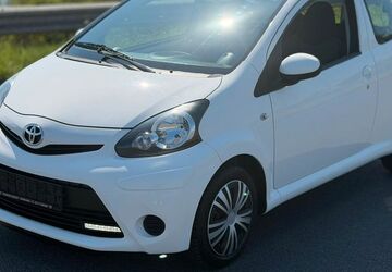 Toyota Aygo (X) 117.100 km 4.500 &euro; Duisburg 47138