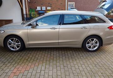 Ford Mondeo 101.000 km 8.900 &euro; Weeze 47652