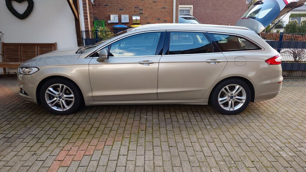 Ford Mondeo 101.000 km 8.900 &euro; Weeze 47652