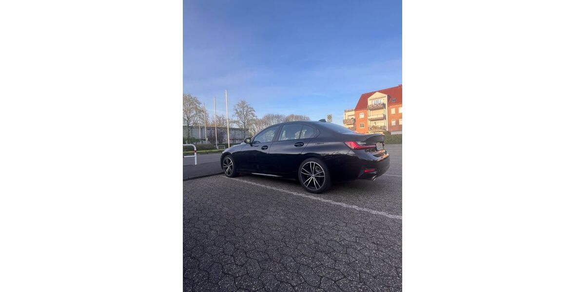 BMW 320 108.000 km 22.400 &euro; Wesel 46483