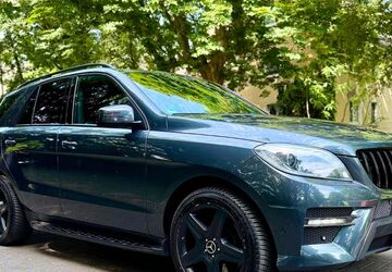 Mercedes-Benz ML 500 160.000 km 18.000 &euro; Duisburg 47179