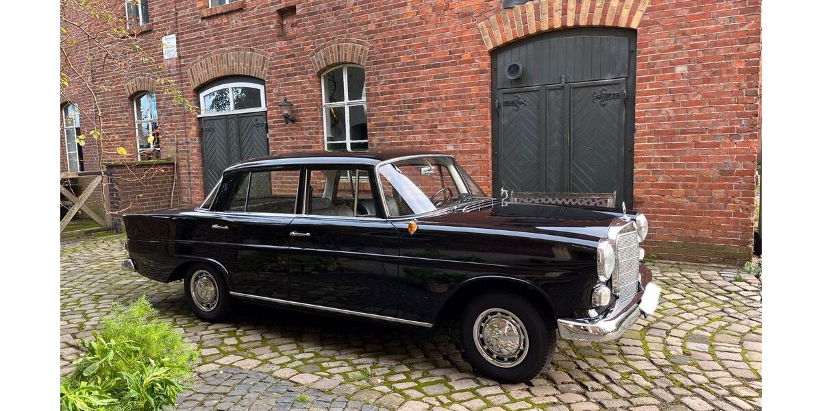 Mercedes-Benz Andere 6.328 km 21.500 &euro; Borken 46325