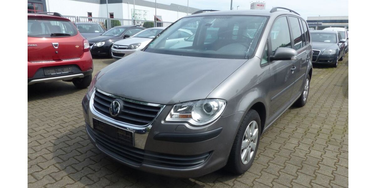 VW Touran 190.000 km 6.700 &euro; Rheinberg 47495