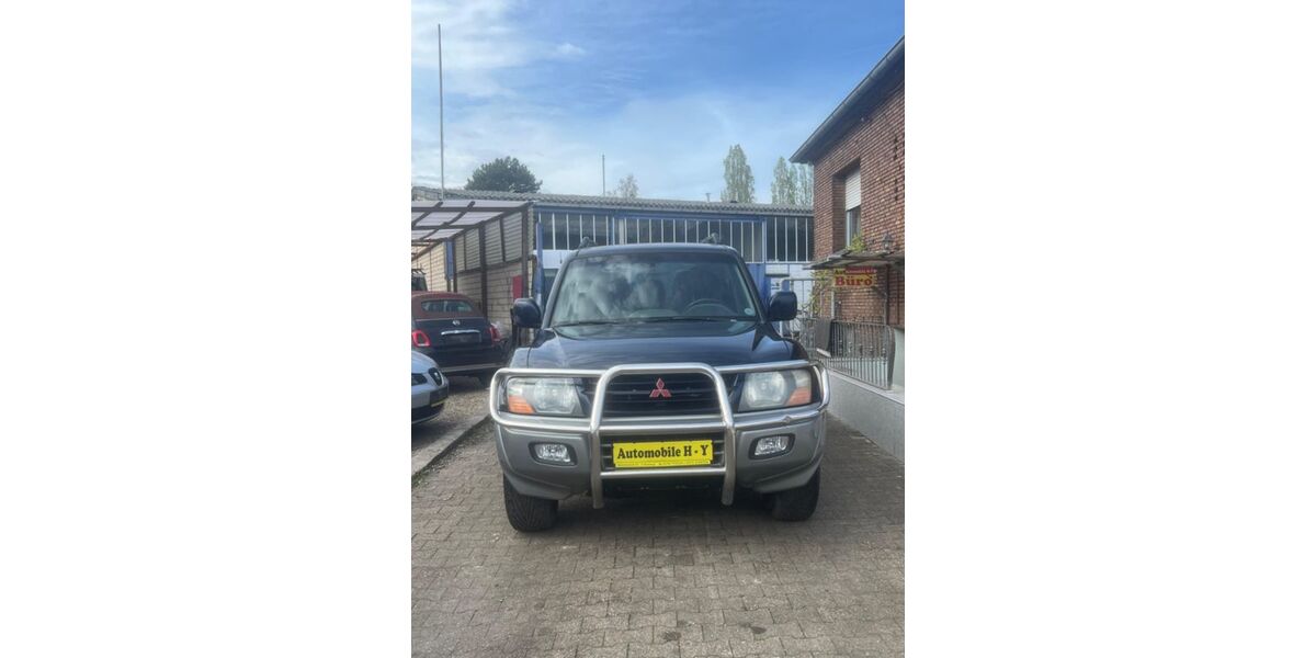 Mitsubishi Pajero 244.900 km 7.900 &euro; Bottrop 46238