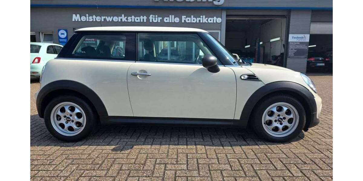 Mini One 109.365 km 5.480 &euro; Bocholt 46395