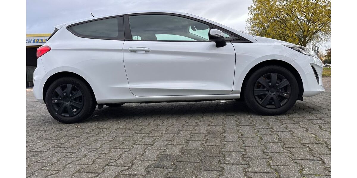 Ford Fiesta 104.800 km 7.199 &euro; Kevelaer 47623