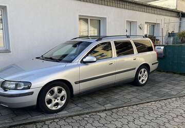 Volvo V70 464.250 km 3.500 &euro; Moers 47443