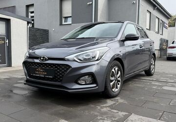 Hyundai i20 94.000 km 13.500 &euro; Bottrop 46236