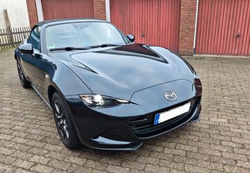 Mazda MX-5 114.000 km 15.200 &euro; Oberhausen 46149