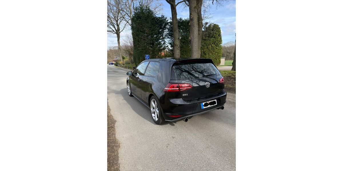 VW Golf 218.000 km 9.900 &euro; Borken 46325