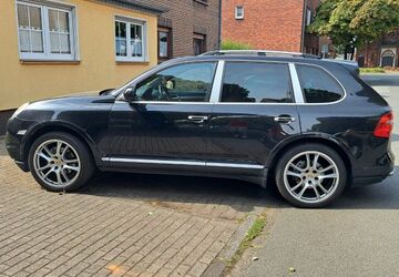Porsche Cayenne 147.950 km 14.999 &euro; Duisburg 47179