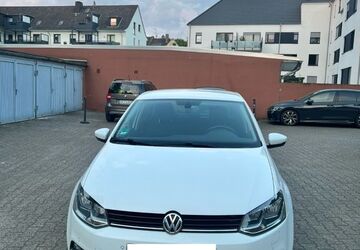 VW Polo 146.000 km 7.499 &euro; Duisburg 47167