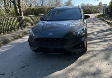 Ford Focus 89.499 km 12.799 &euro; Oberhausen 46145