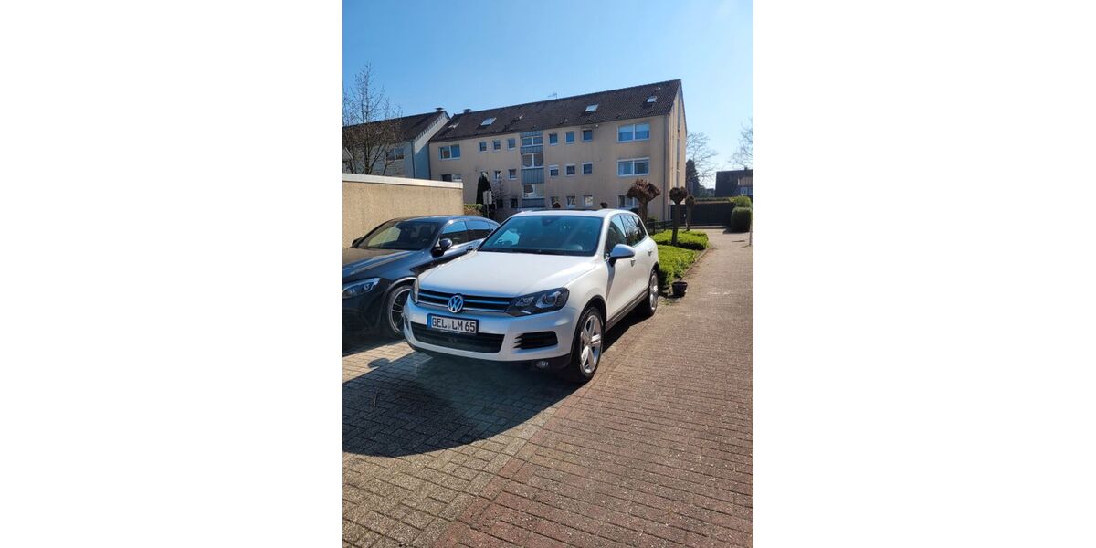 VW Touareg 161.000 km 19.500 &euro; weeze 47652