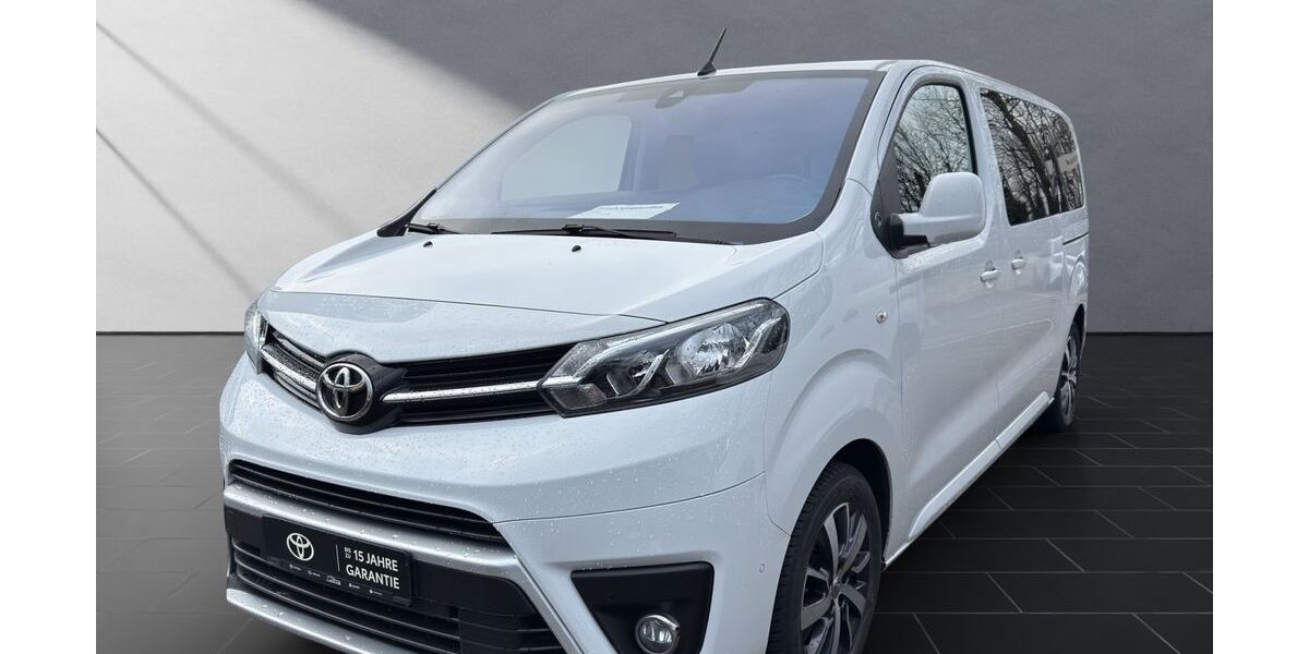 Toyota Proace (Verso) 119.282 km 27.990 &euro; Dinslaken 46537