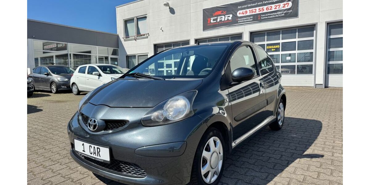 Toyota Aygo (X) 100.000 km 3.000 &euro; Kevelaer 47623