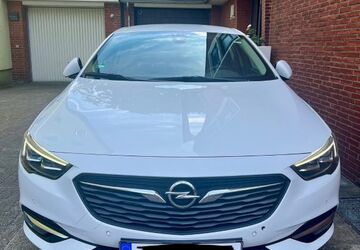 Opel Insignia 83.000 km 12.690 &euro; Oberhausen 46045