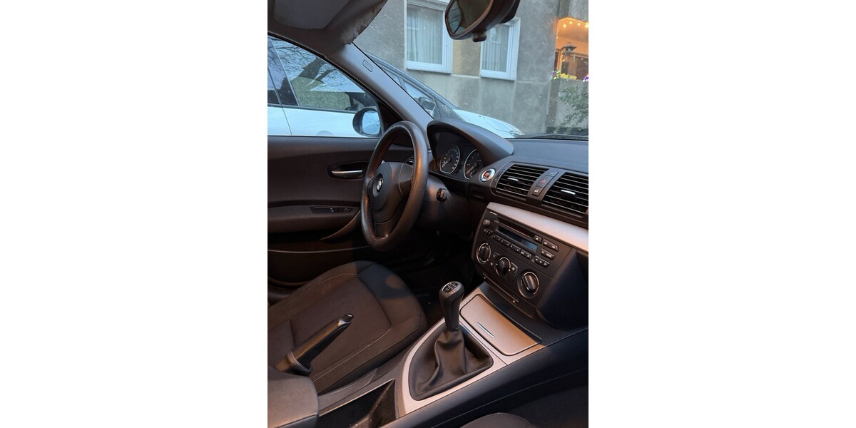 BMW 118 270.000 km 2.500 &euro; Duisburg 47051