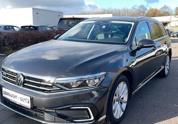 VW Passat Variant 77.025 km 24.990 &euro; Duisburg 47178
