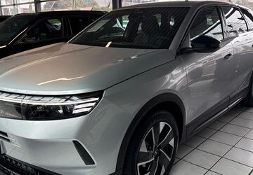 Opel Grandland (X) 1.979 km 32.890 &euro; Raesfeld 46348