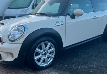 Mini Cooper SD 273.561 km 3.800 &euro; Bocholt 46395