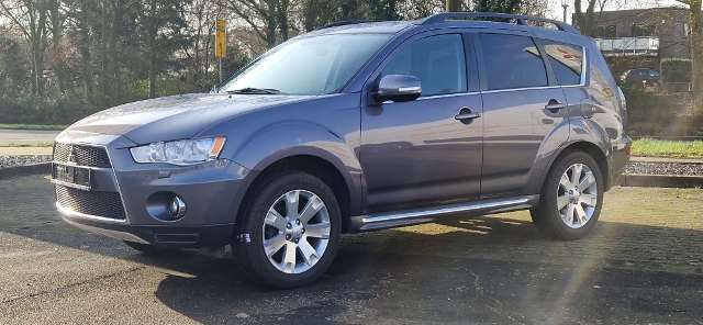 Mitsubishi Outlander 196.084 km 4.990 &euro; Kalkar 47546