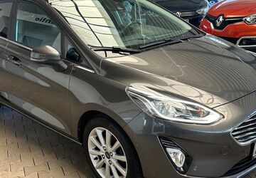 Ford Fiesta 123.000 km 9.999 &euro; Kevelaer 47623