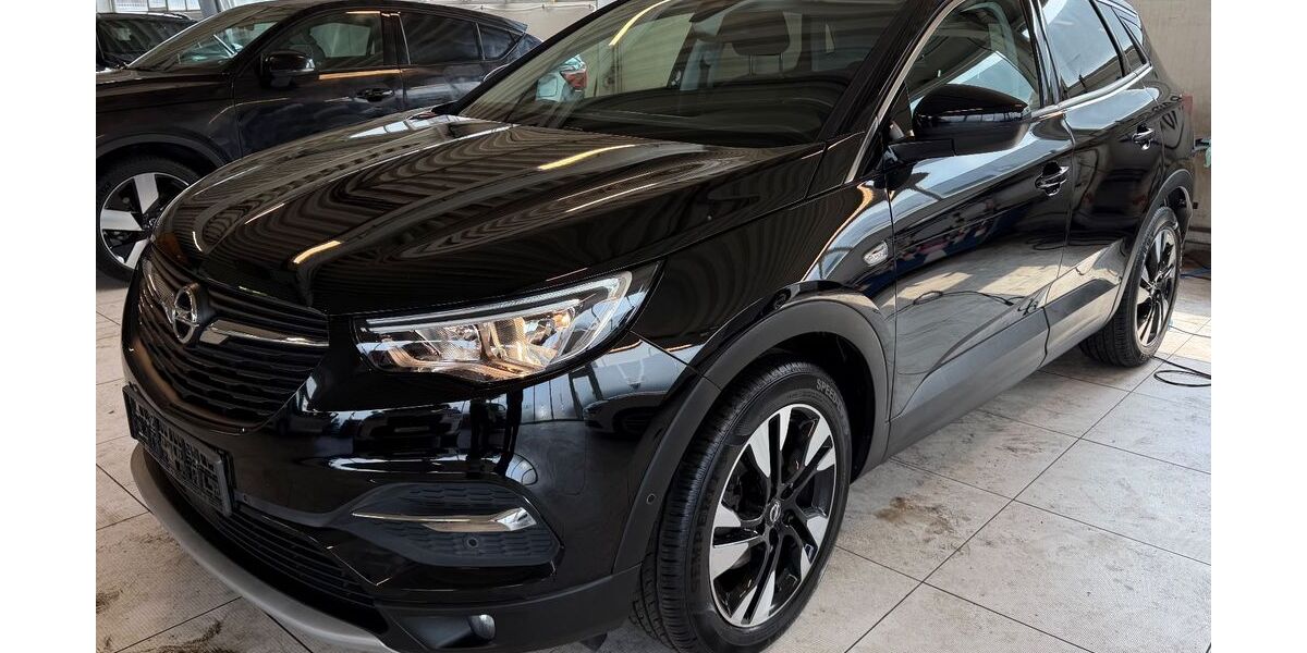 Opel Grandland (X) 140.000 km 8.490 &euro; Oberhausen (Sterkrade) 46149