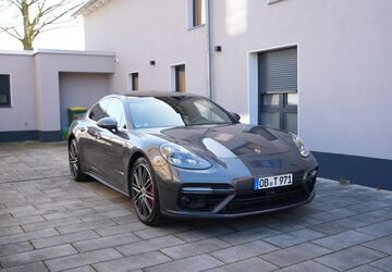 Porsche Panamera 60.000 km 85.900 &euro; Oberhausen 46119