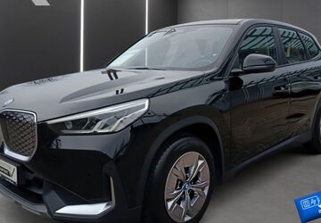 BMW iX1 20.000 km 35.439 &euro; Bottrop 46236