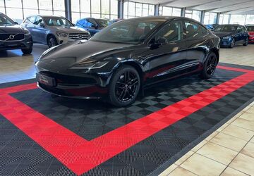 Tesla Model 3 76.500 km 31.000 &euro; Oberhausen 46047