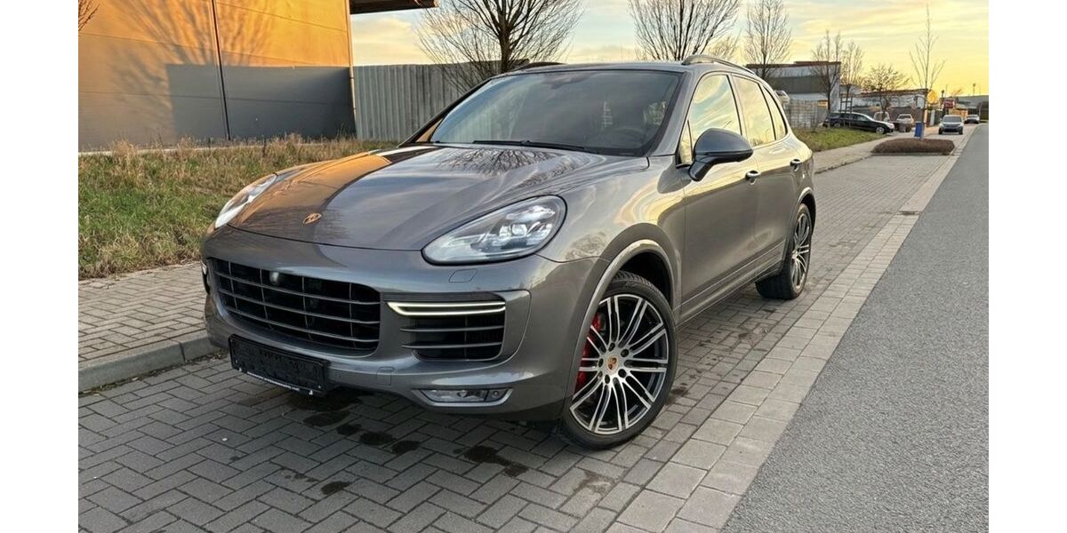Porsche Cayenne 107.000 km 48.590 &euro; Borken 46325