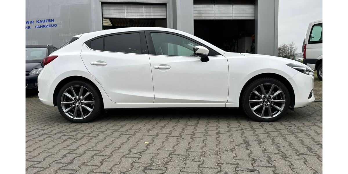 Mazda 3 110.000 km 14.499 &euro; Kevelaer 47623
