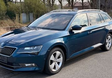 Skoda Superb 128.000 km 11.800 &euro; bocholt 46395