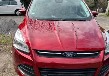 Ford Kuga 173.312 km 7.100 &euro; Duisburg 47198