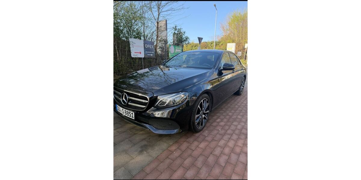 Mercedes-Benz E 220 191.000 km 23.800 &euro; Duisburg 47179