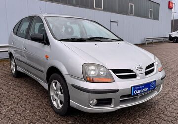 Nissan Almera 43.000 km 5.990 &euro; Moers 47441