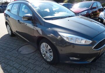 Ford Focus 92.984 km 11.495 &euro; Kevelaer 47623