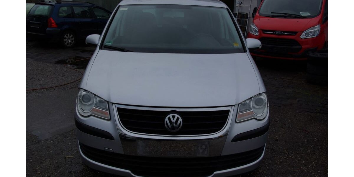 VW Touran 155.000 km 3.990 &euro; Bottrop 46242