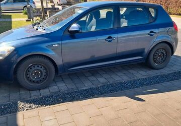 Kia ceed / Ceed 167.000 km 3.150 &euro; Isselburg 46419