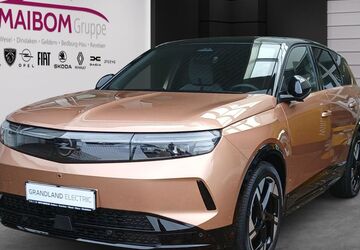 Opel Grandland (X) 10.200 km 43.590 &euro; Kevelaer 47623