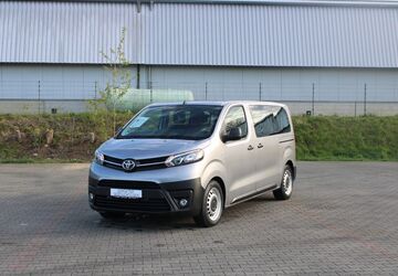 Toyota Proace (Verso) 95.395 km 26.999 &euro; Uedem 47589