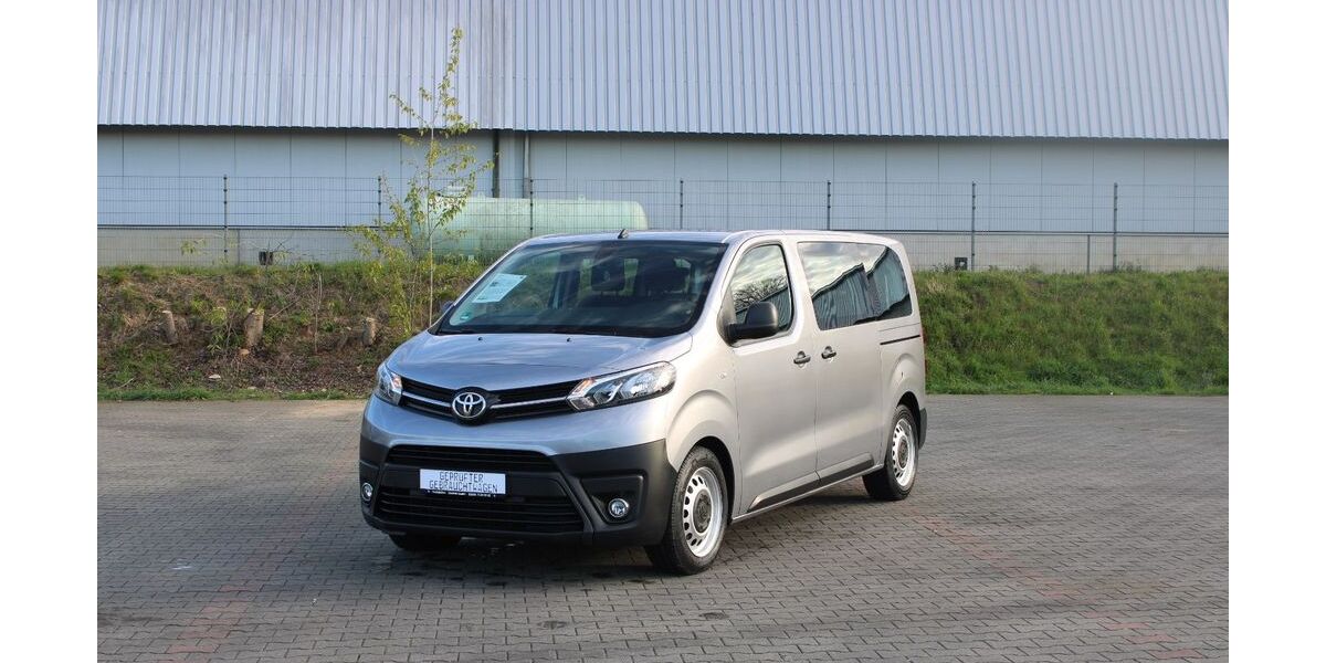 Toyota Proace (Verso) 95.395 km 26.999 &euro; Uedem 47589