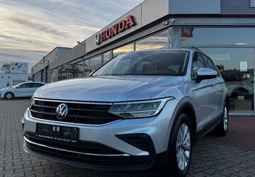 VW Tiguan 59.000 km 27.450 &euro; Dinslaken 46539