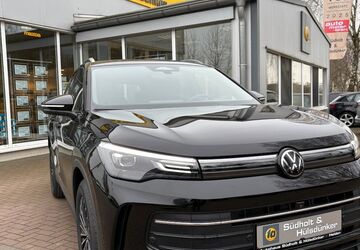 VW Tiguan 1.250 km 40.890 &euro; Heiden 46359